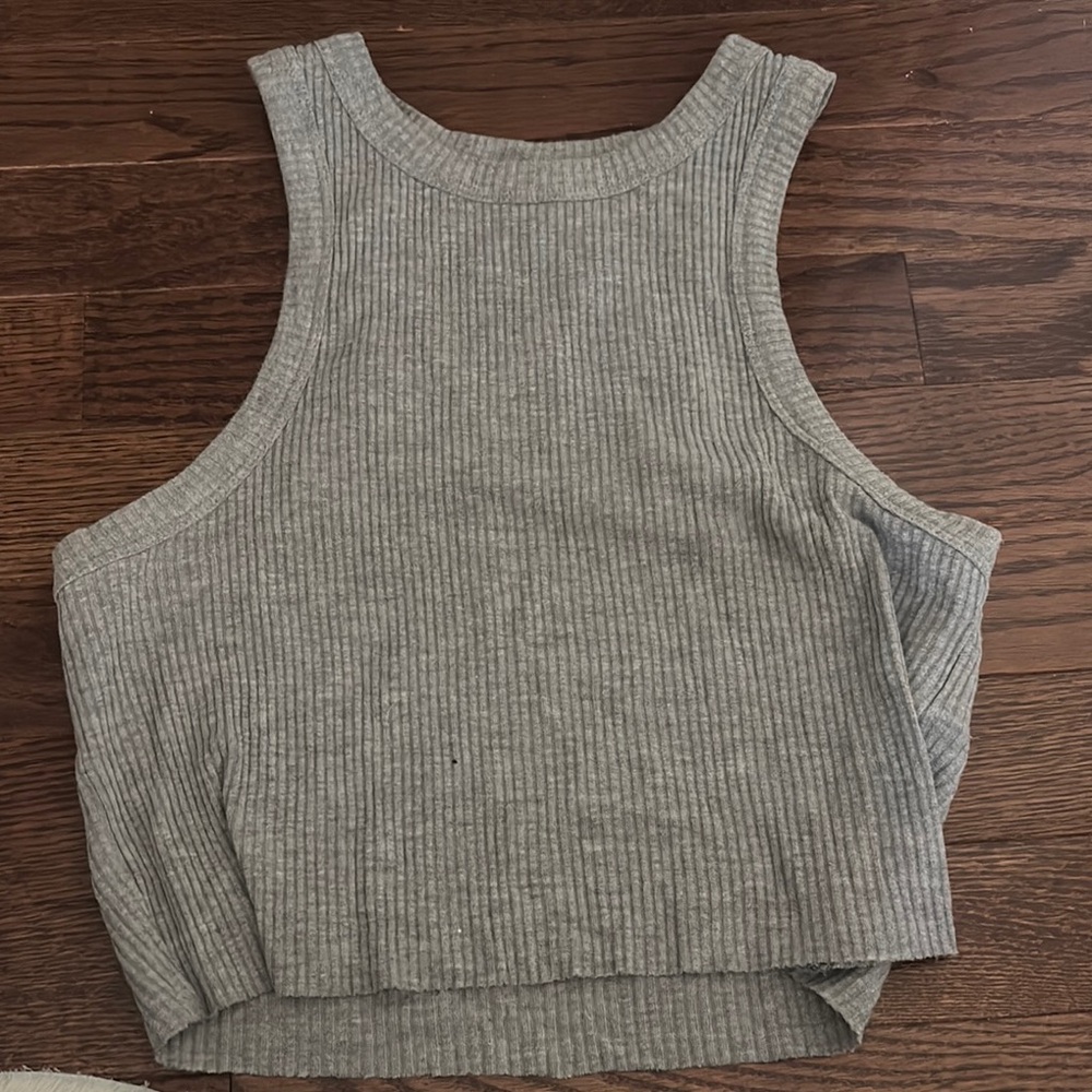 Urban Outfitters Gray Ribbed Crop Tank Top